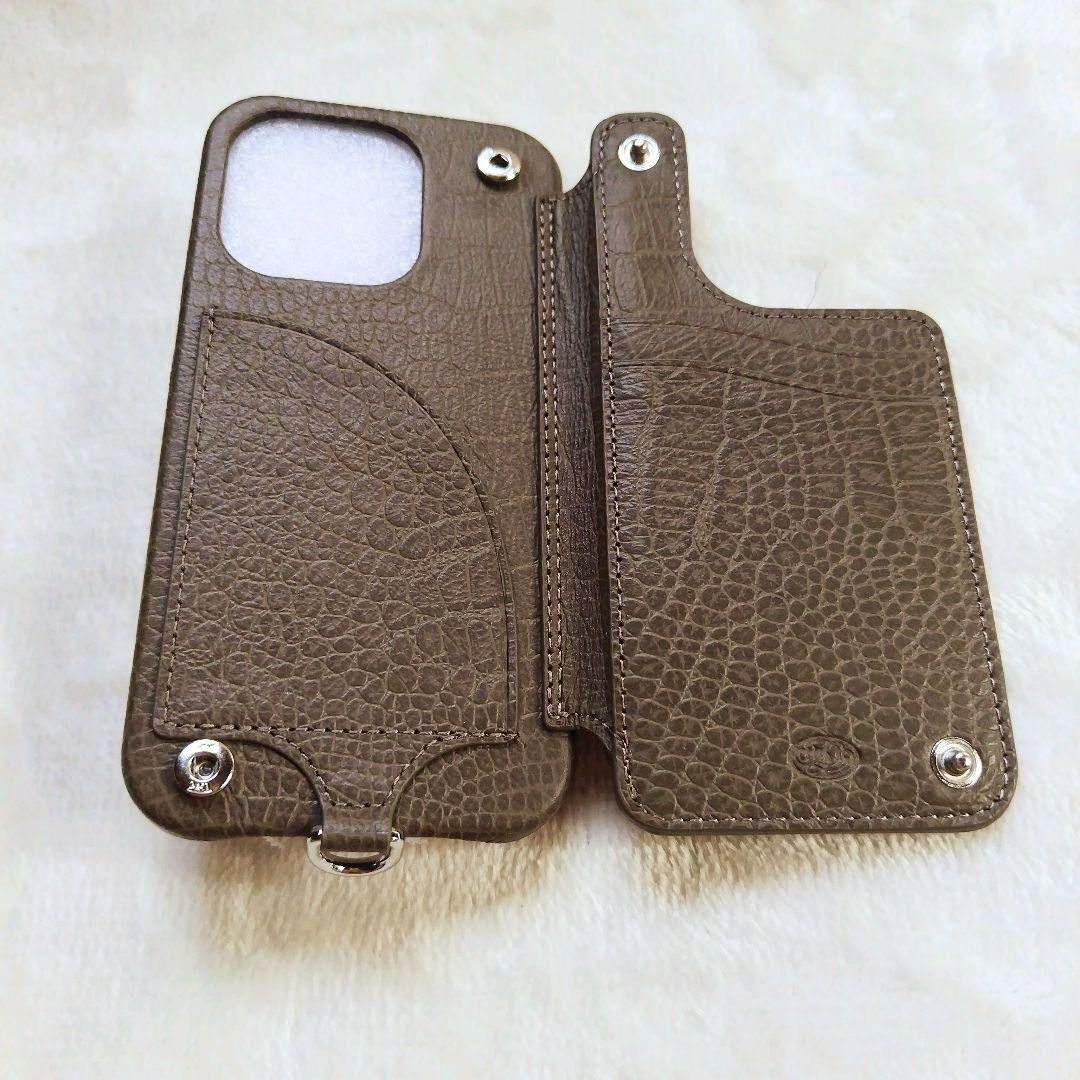 デミウ ポシェ FLAT レザー クロコ エトープ iPhone14＆ストラップ