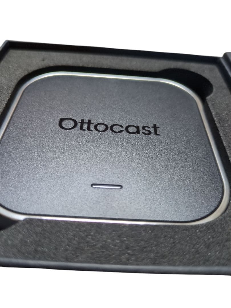 新品未使用　Ottocast オットキャスト OttoAiBox E2
