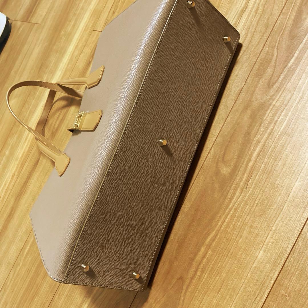 【新品同様】 FURLA フルラ A4 トートバック ビジネスバッグ