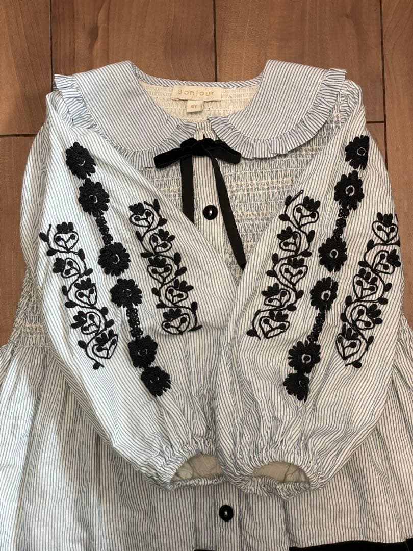 美品　bonjour diary ボンジュールダイアリー　ワンピース　4y