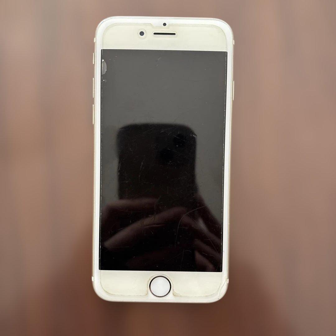 iPhone8 本体　64GB ゴールド