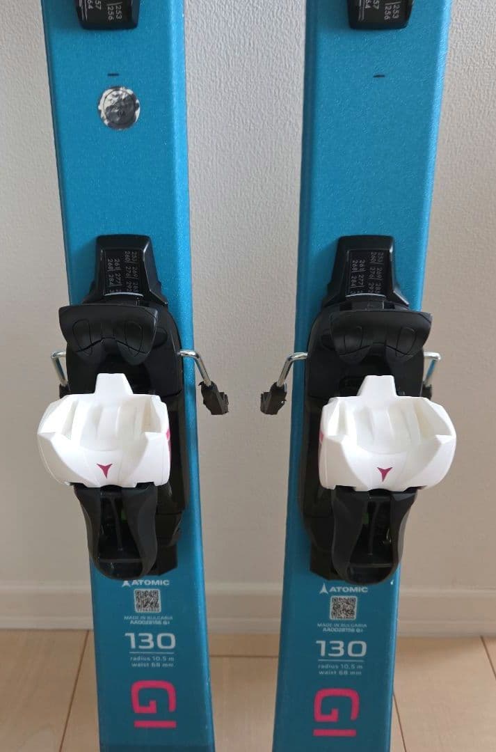 美品・アトミックATOMIC【スキー板・ビンディング・ストック】ホルダ－ベルト