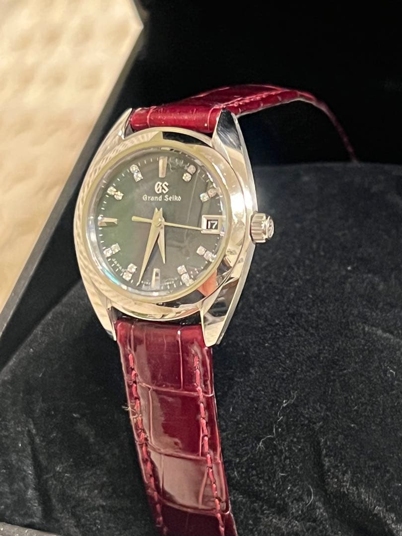 グランドセイコー　エレガンスコレクションレディース　シェル文字盤 ダイヤ値下げ❗️