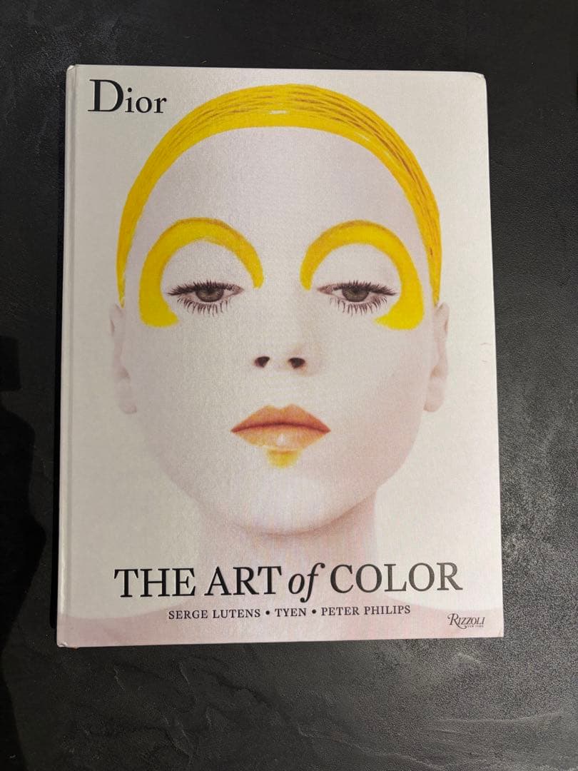 アート・デザイン・音楽 Dior The Art of Color