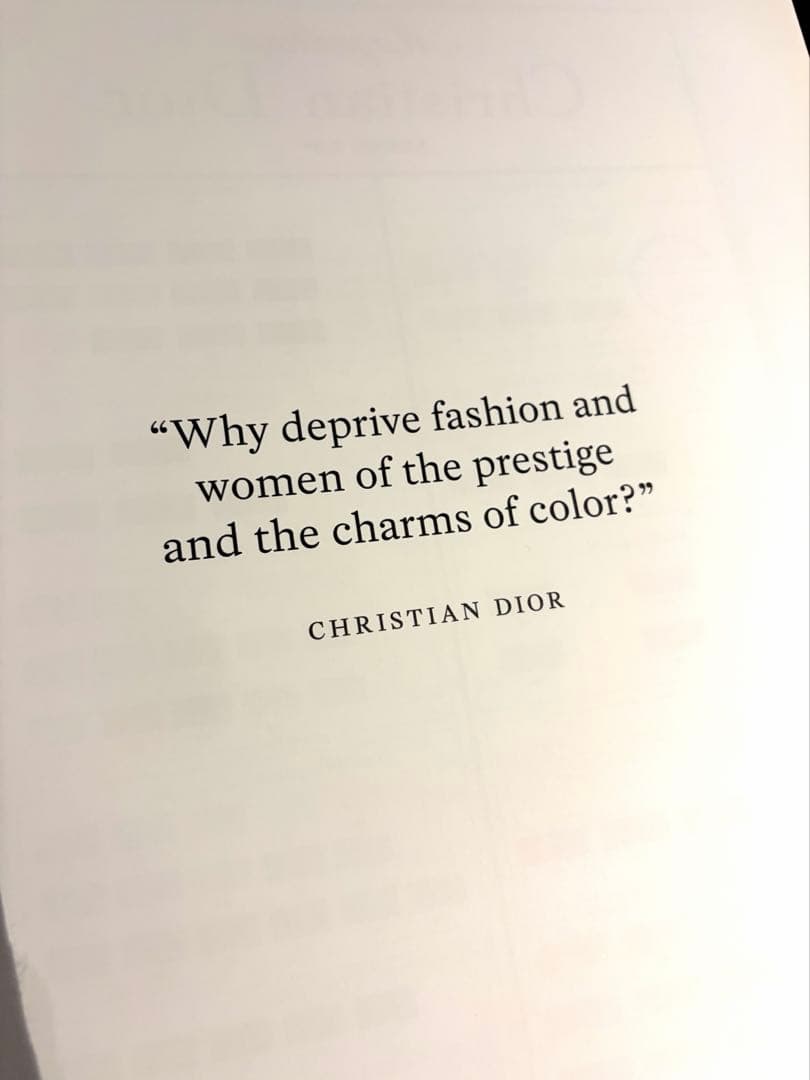 アート・デザイン・音楽 Dior The Art of Color