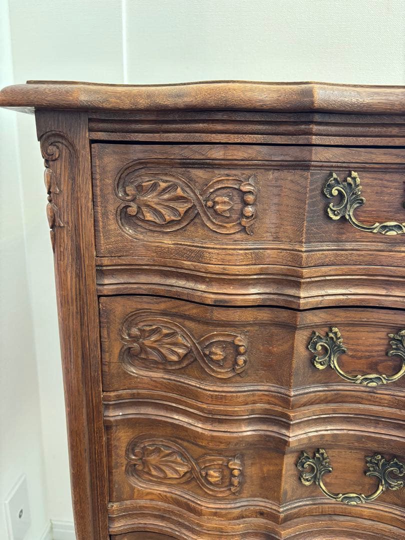 猫足チェスト【本場アンティークマーケット】