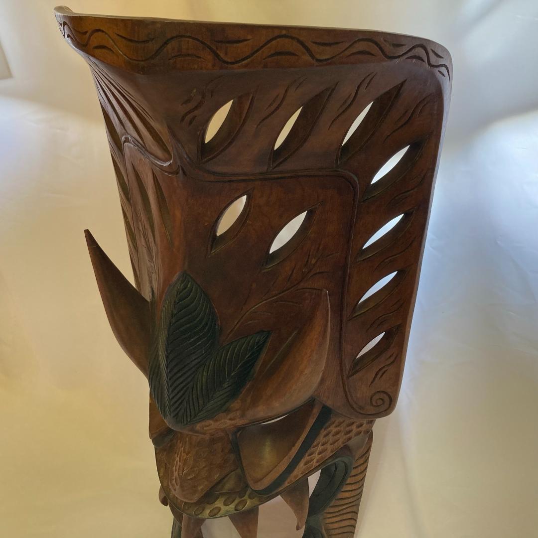 圧倒的存在感！魔除けの力を宿す 巨大ハンドメイド トーテムポール彫刻