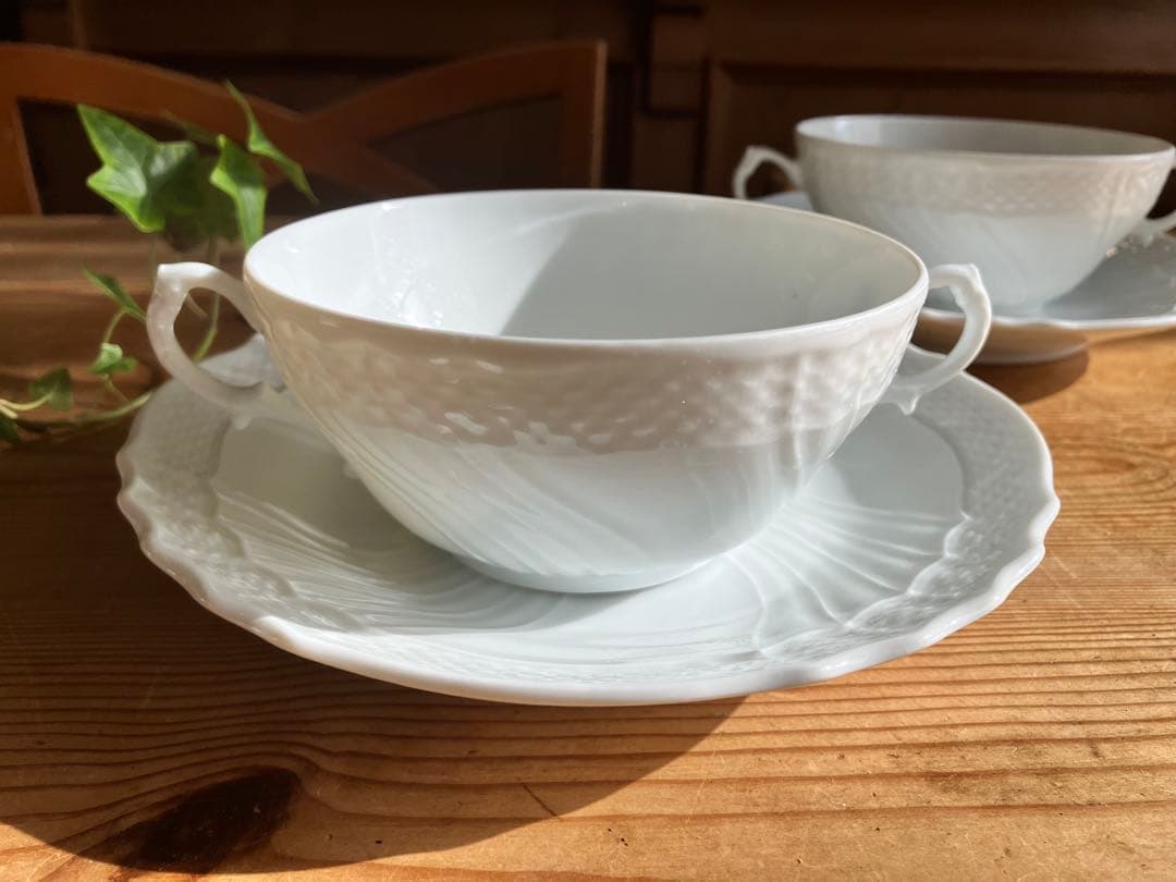 ベッキオホワイト　スープカップアンドソーサー×2