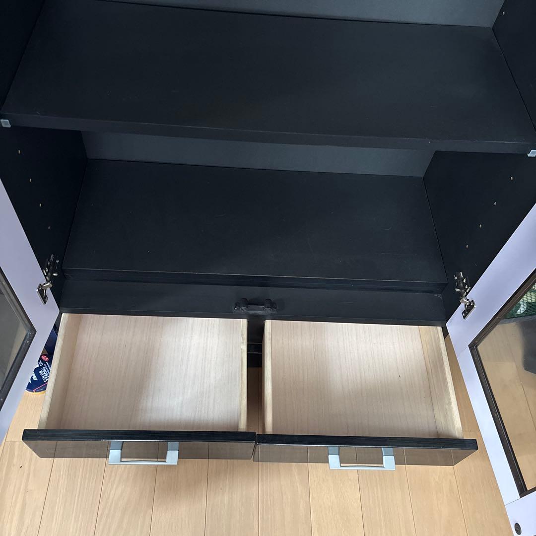 【送料込！組立不要】キャビネット　本棚　収納　ガラスケース　ブラック