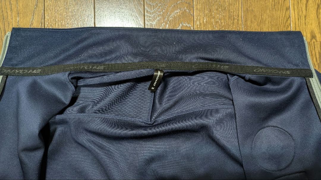 オガサカ　2023-2024モデル　ジャージ上下セット　Mサイズ　中古