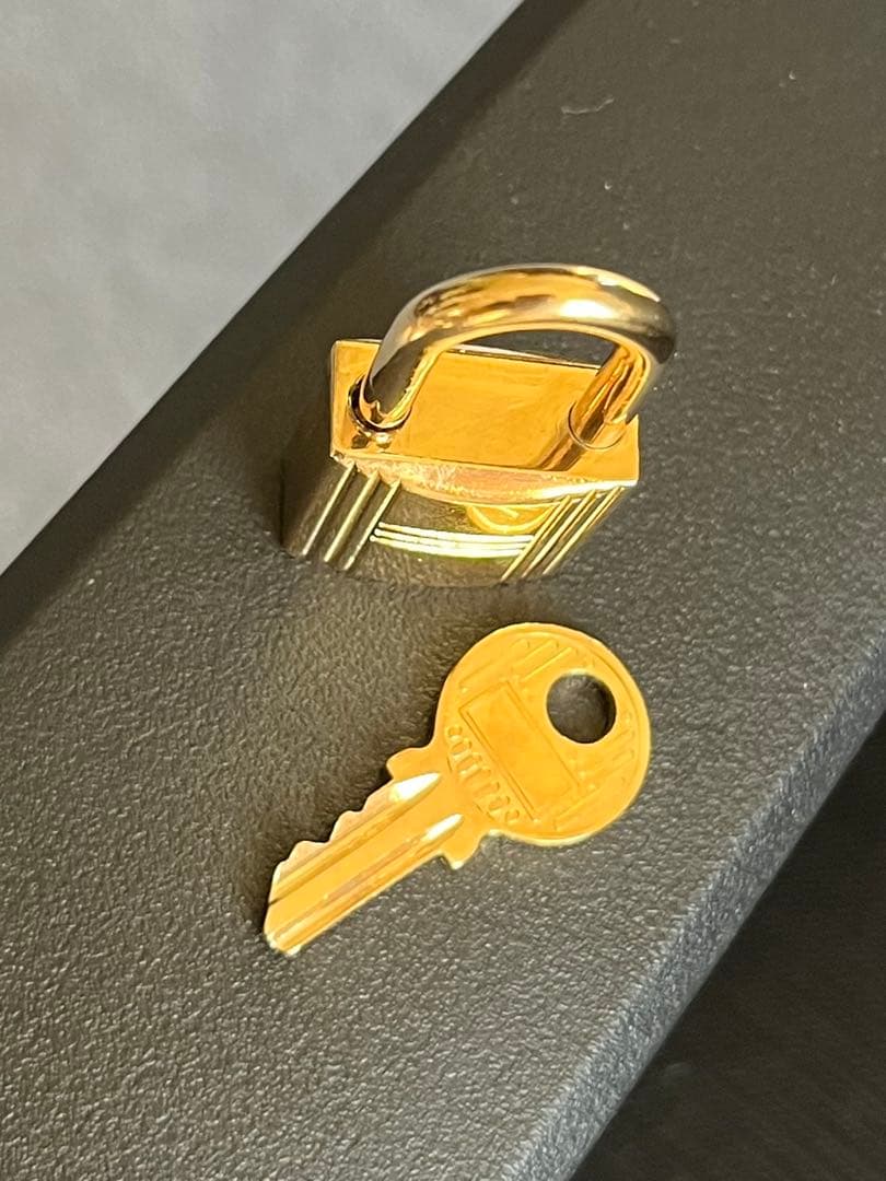 HERMES エルメス カデナ ゴールド 鍵付き パドロック　南京錠