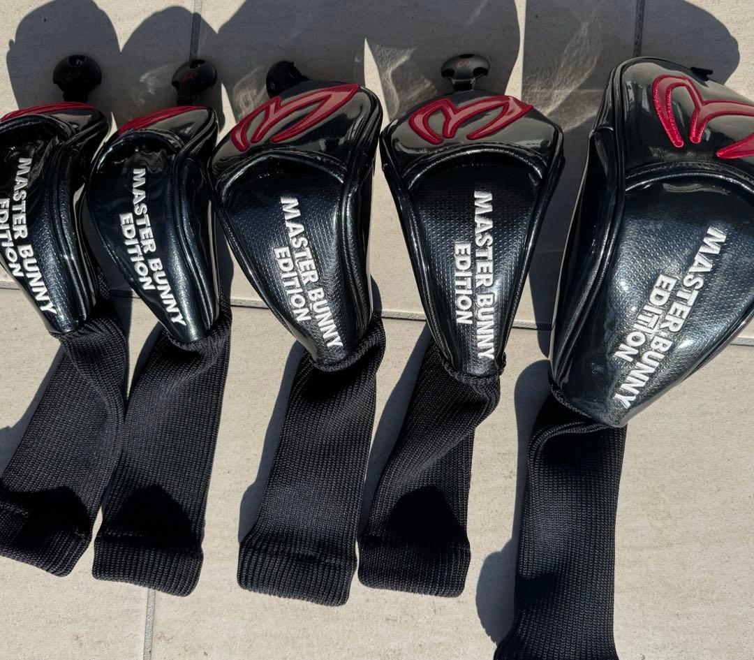 MASTER BUNNY ブラックシルバーロゴ洗練された細身デザイン特典付き