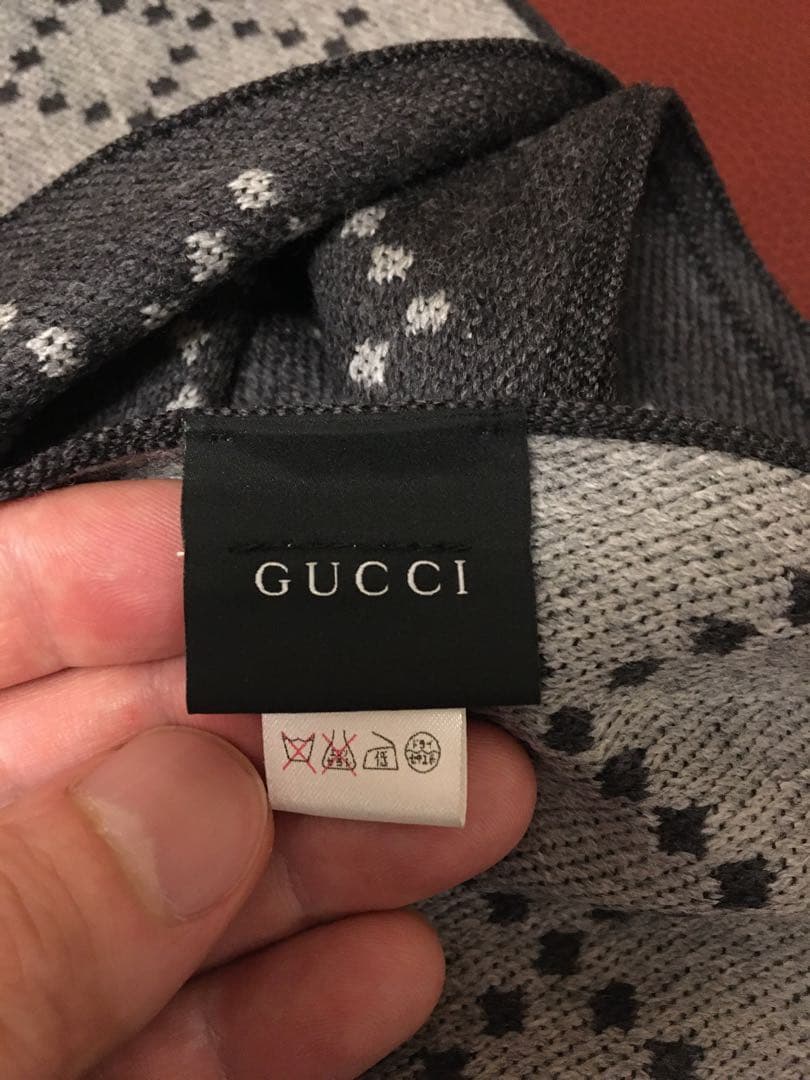 幸　GUCCI マフラー　美品