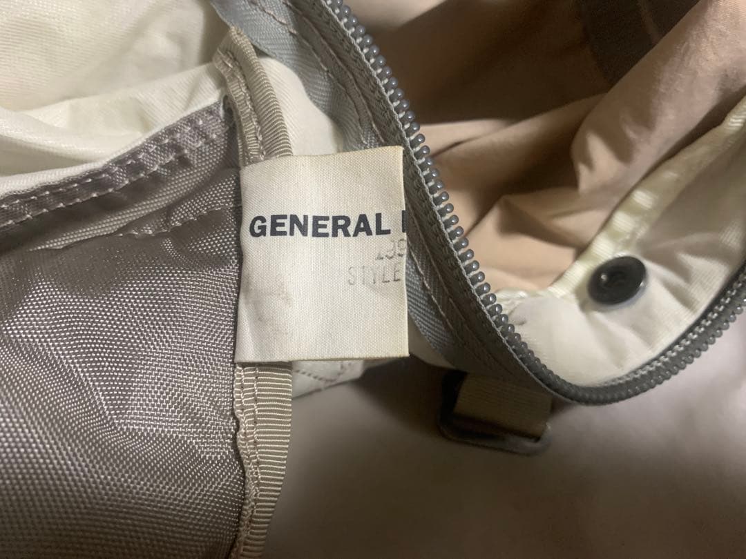 ジェネラルリサーチ　ボストンバッグ