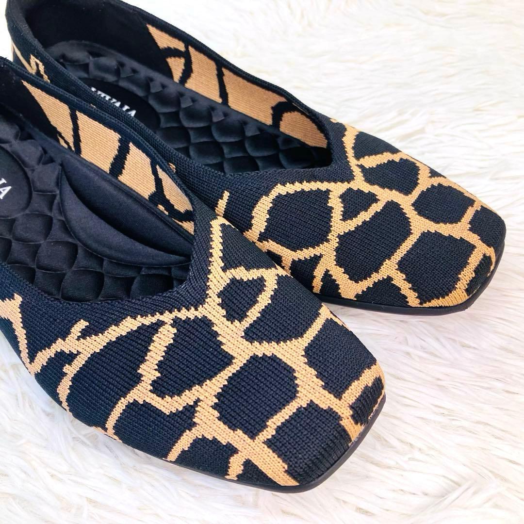 【極美品】希少VIVAIA 38 キリン柄 スクエアトゥ　シュークリップタッセル