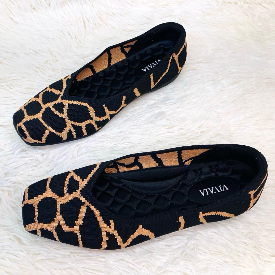 【極美品】希少VIVAIA 38 キリン柄 スクエアトゥ　シュークリップタッセル