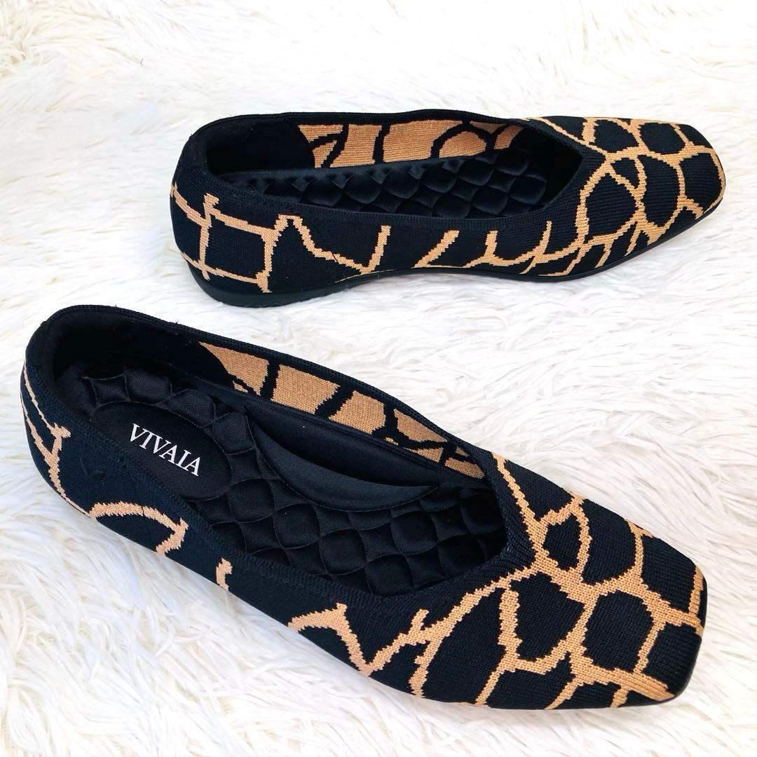 【極美品】希少VIVAIA 38 キリン柄 スクエアトゥ　シュークリップタッセル