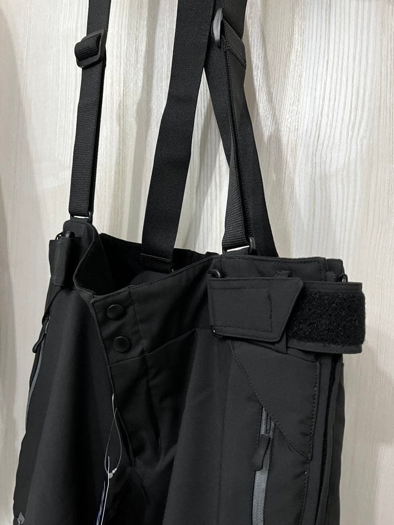 スキーウェア上下セット　メンズ　NNOUM ビブパン　Lサイズ　新品未使用