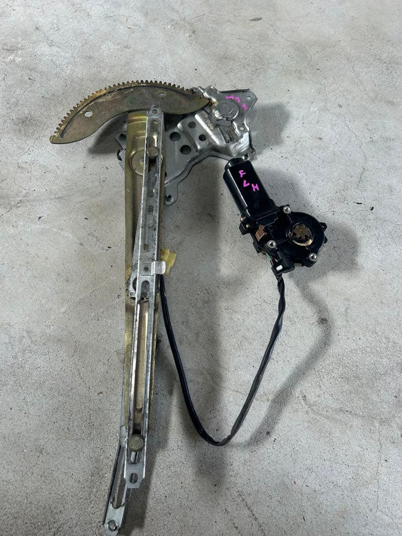 ランクルプラドKZJ78 パワーウインドの部品、オマケ付き 実働車外し