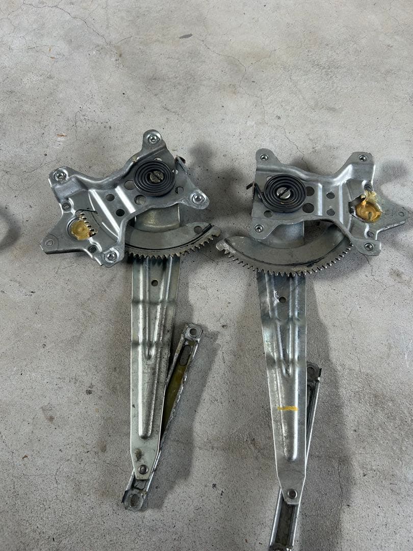 ランクルプラドKZJ78 パワーウインドの部品、オマケ付き 実働車外し