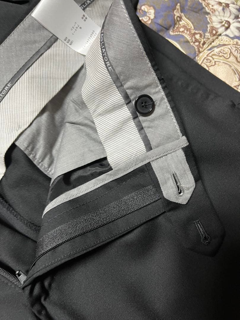 TEKESH タリアトーレ　ブラック　スリーピース