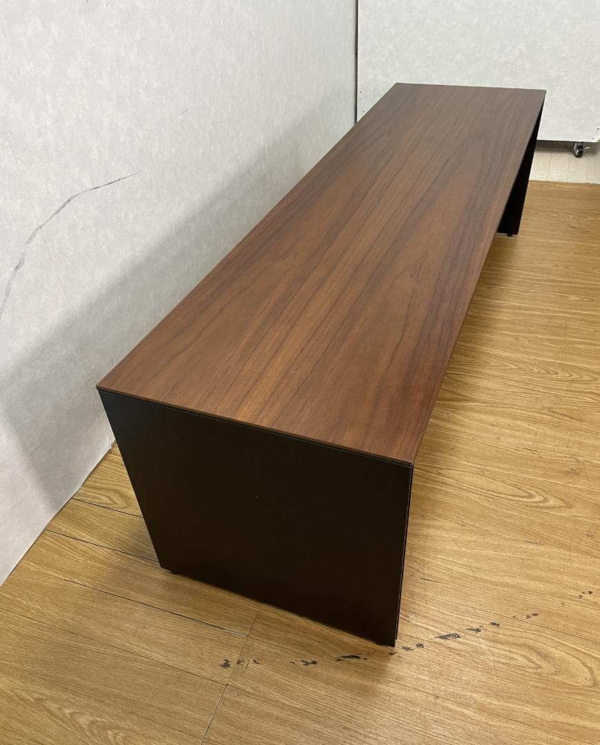 K♢179 カッシーナイクスシーiXC エアフレームローテーブル