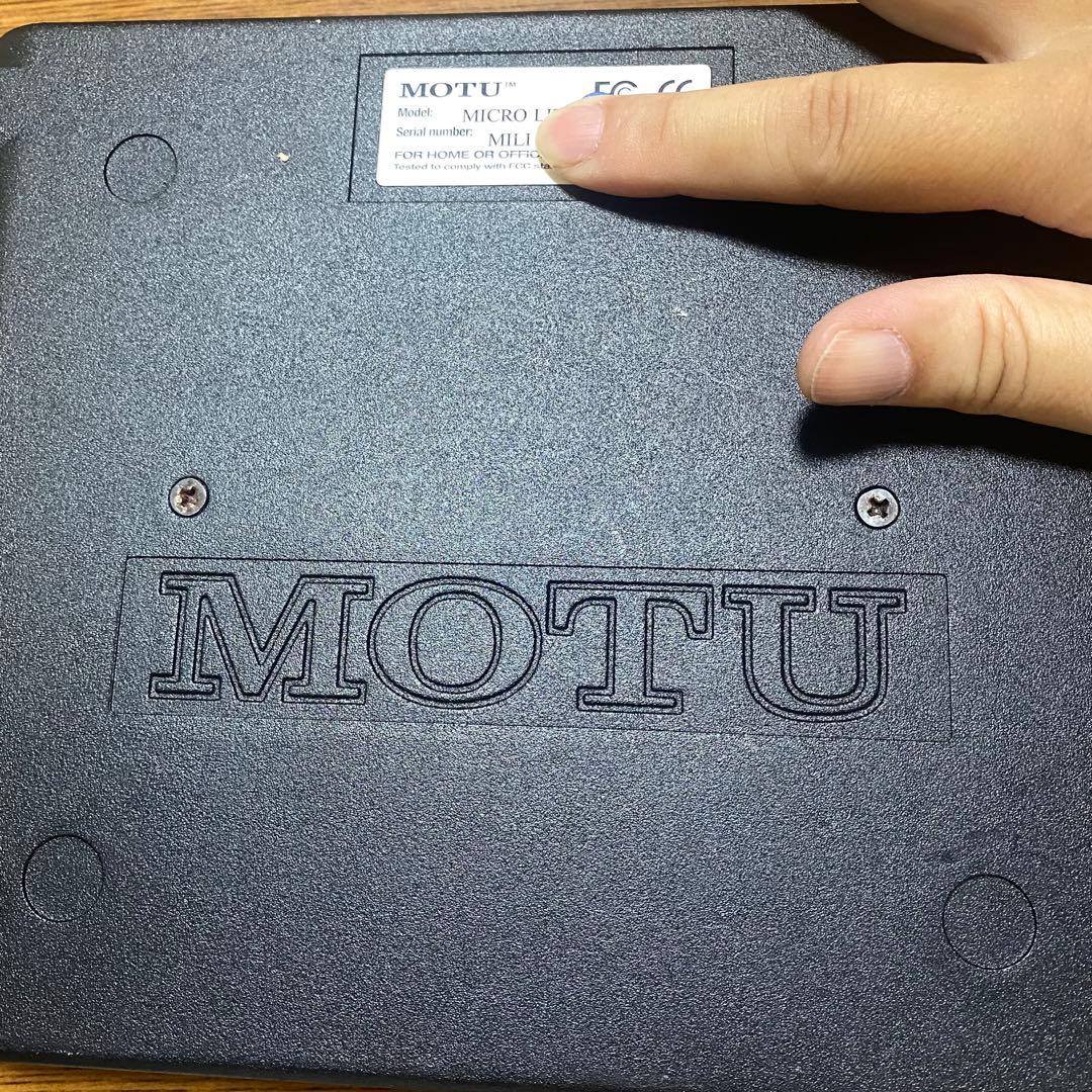 MOTU micro lite （MIDIインターフェイス）