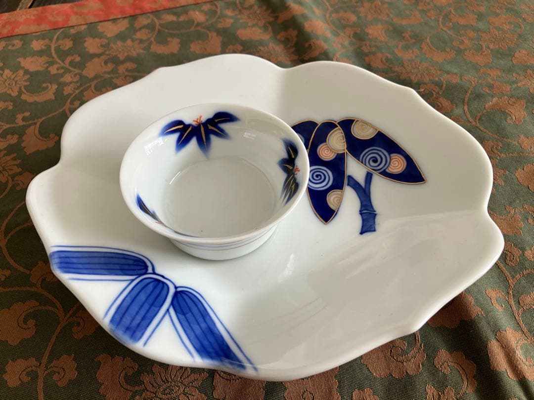 深川製磁　笹の柄 お刺身などの皿　のぞき 希少