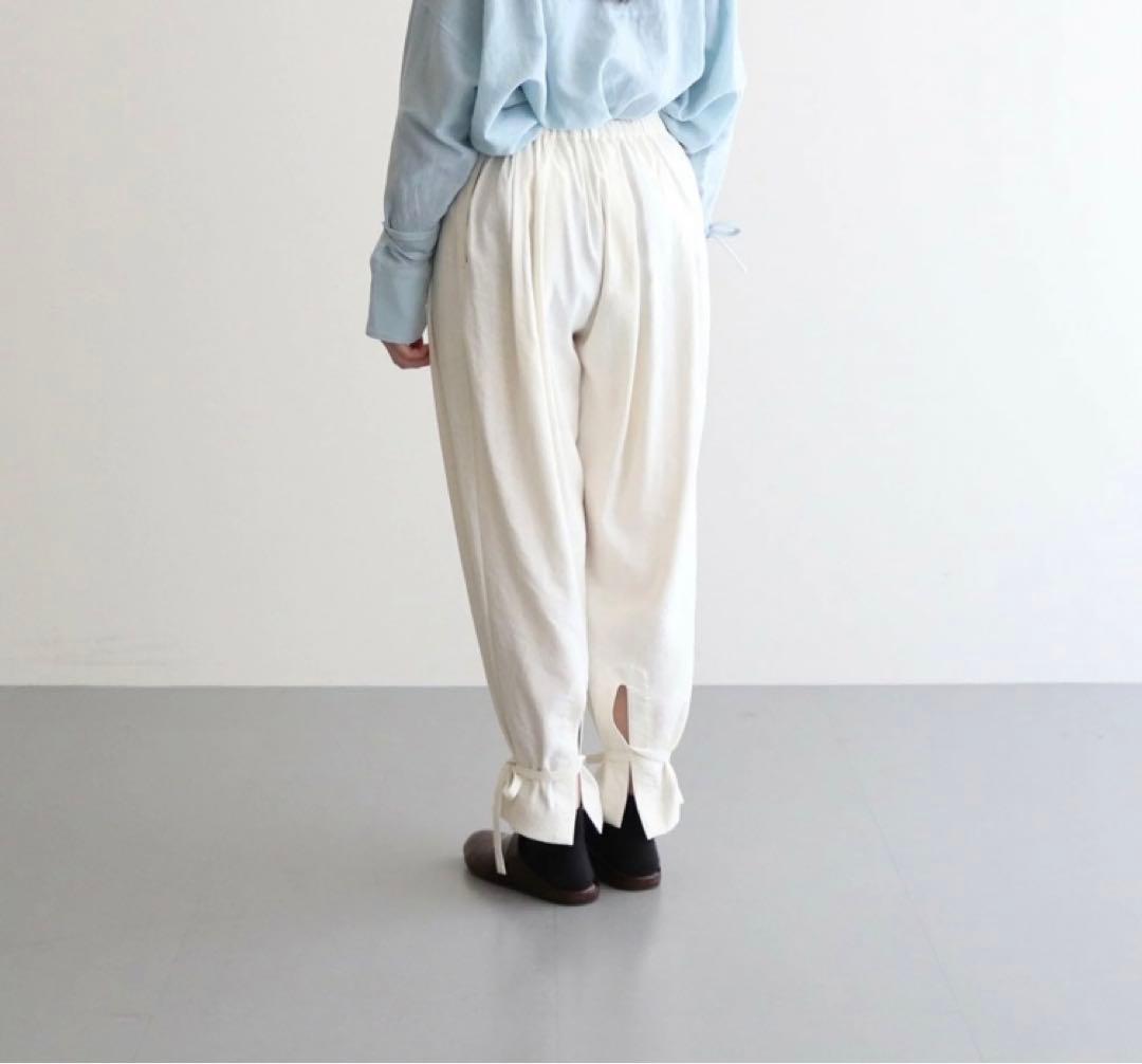 ザラストフラワーオブジアフタヌーン 月暈の TUCKED PANTS
