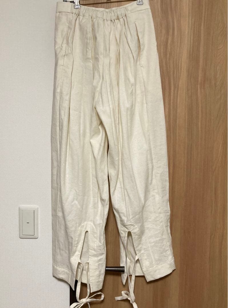 ザラストフラワーオブジアフタヌーン 月暈の TUCKED PANTS