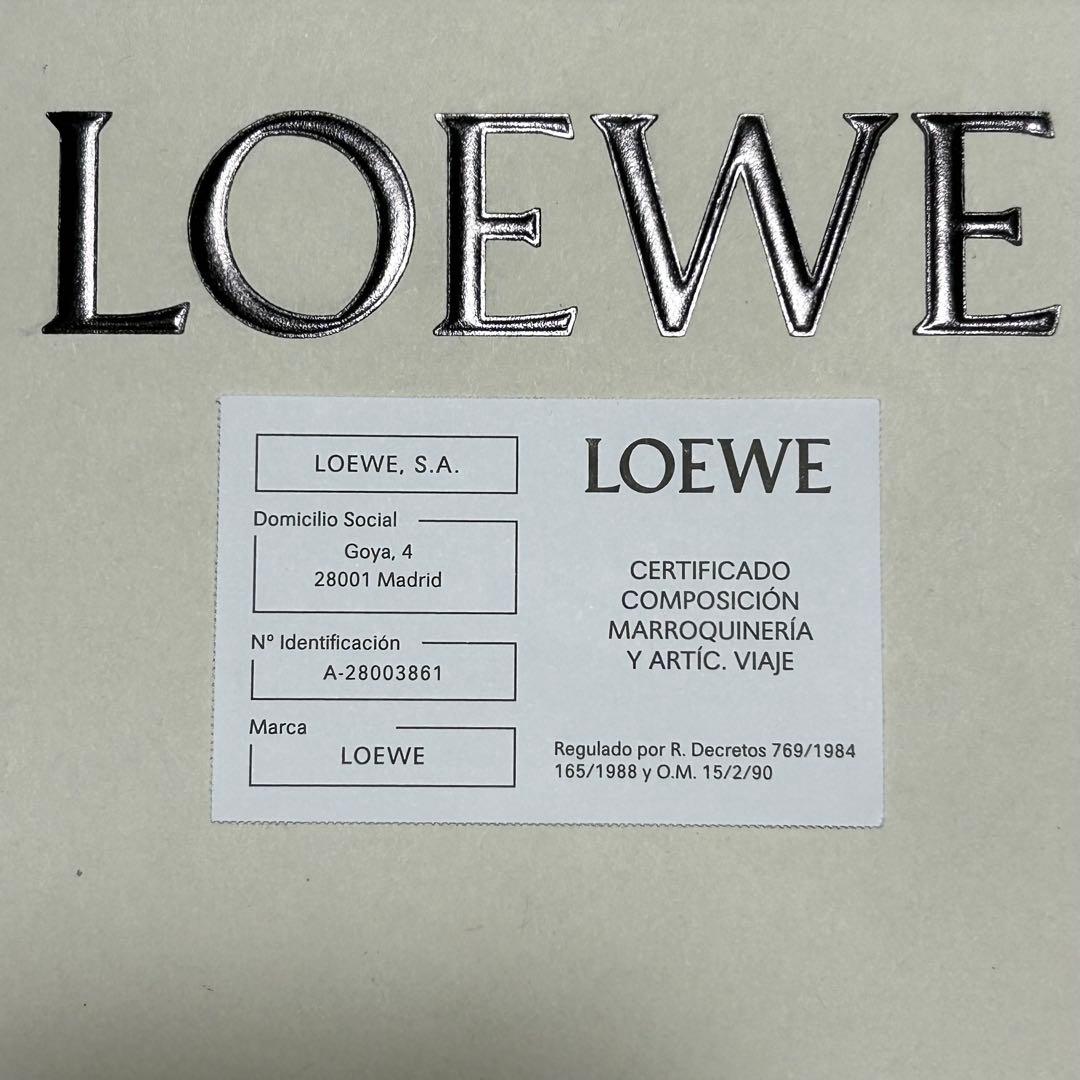 LOEWE パズル バイフォールド ウォレット（クラシックカーフ）