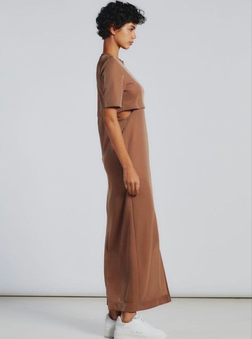 セール中【超美品】ダブスタESSENTIAL 黒ロングワンピ M