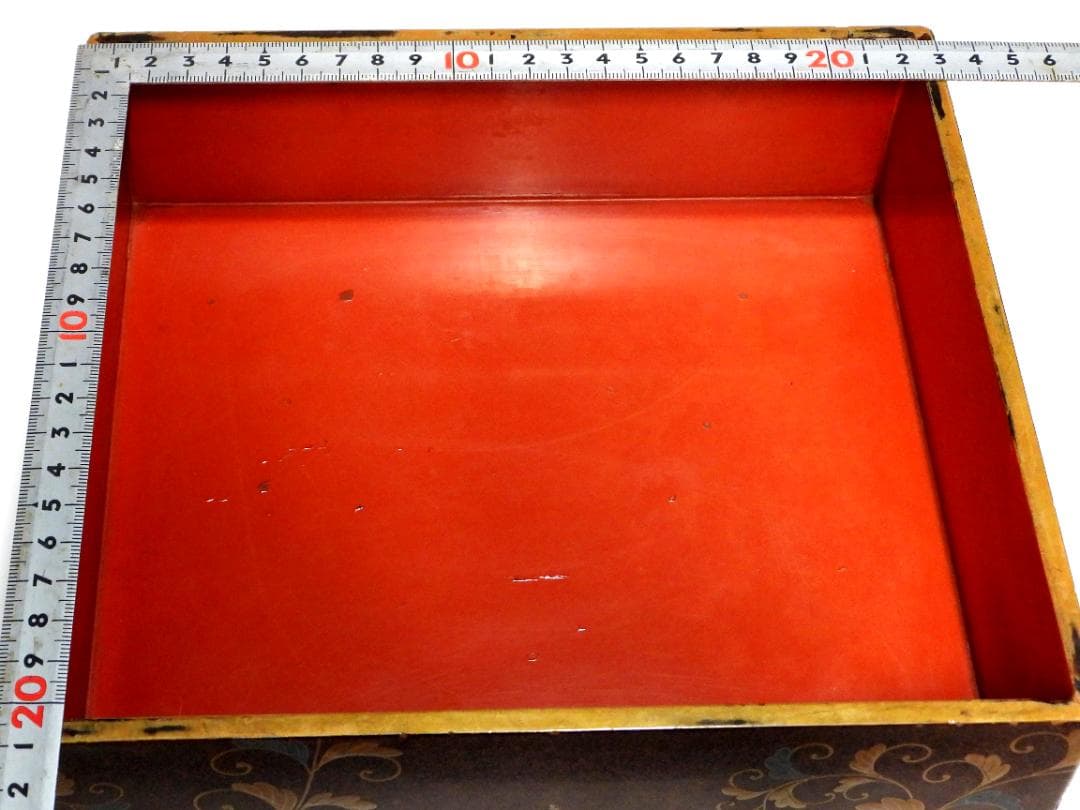 輪島塗　金蒔絵 　漆器 四段重箱