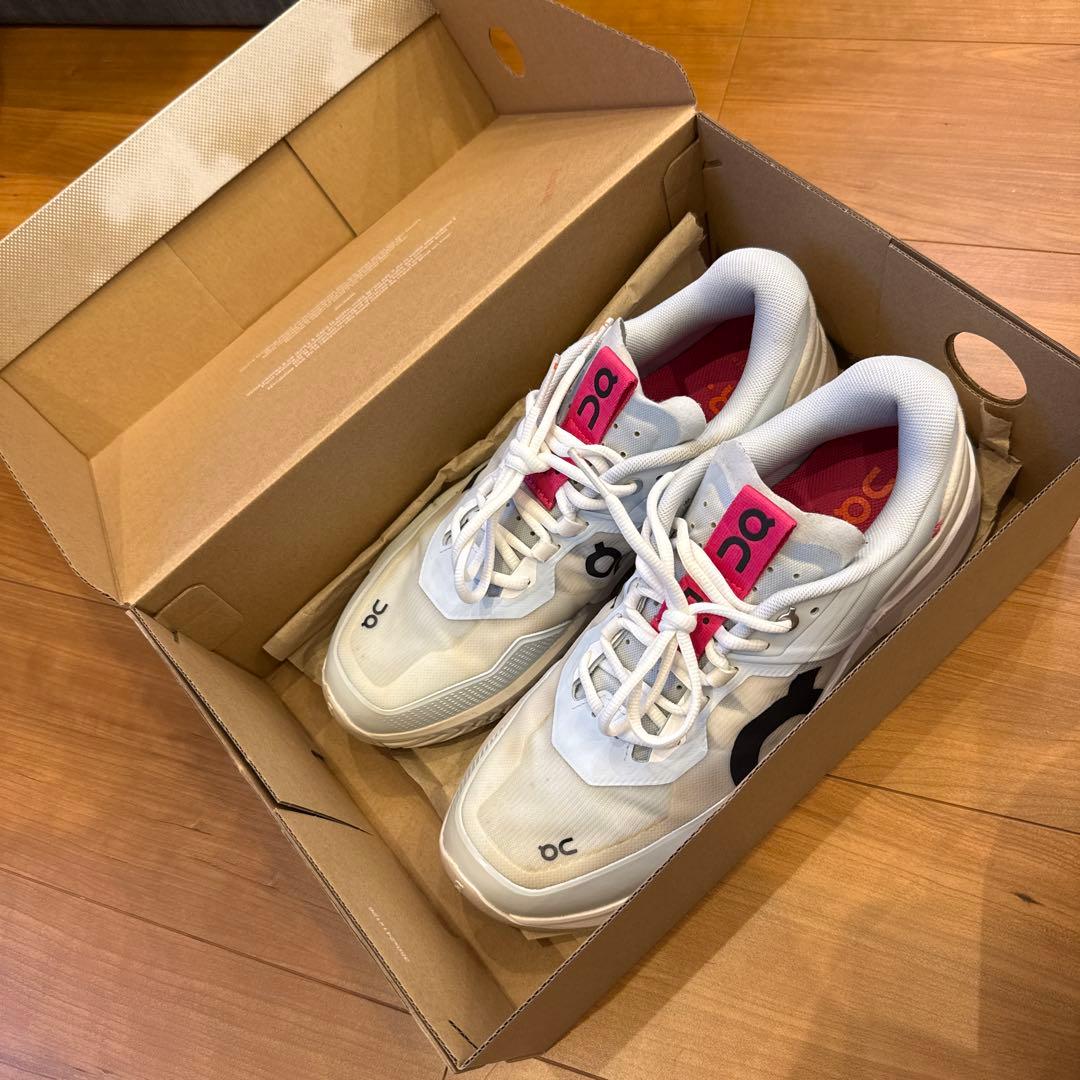 on tennis テニスシューズ THE ROGER Pro 2 28.5