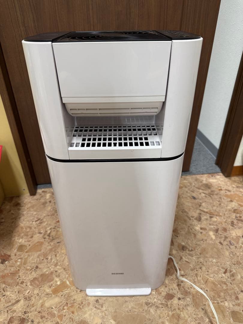 ★人気定番モデル★アイリスオーヤマ 衣類乾燥除湿機 IJD-150