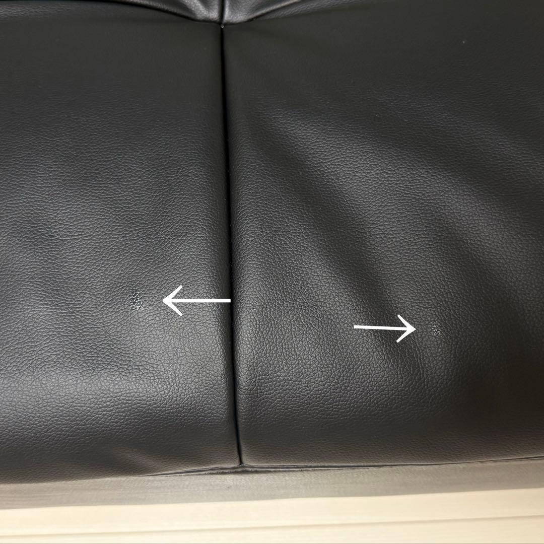 ソファベッド　黒い合成皮革　ニトリ