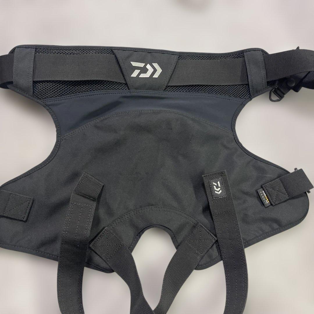 ダイワ　ライフジャケット　ヒップガード　セット