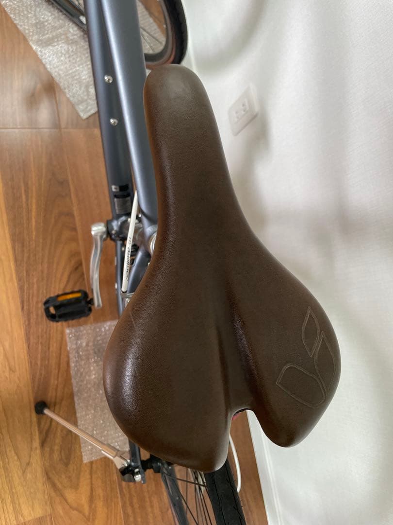 liv escape r3w リブ　エスケープ