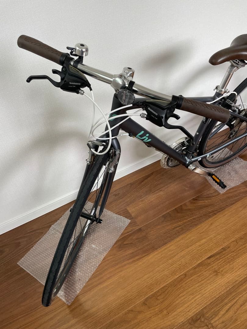 liv escape r3w リブ　エスケープ