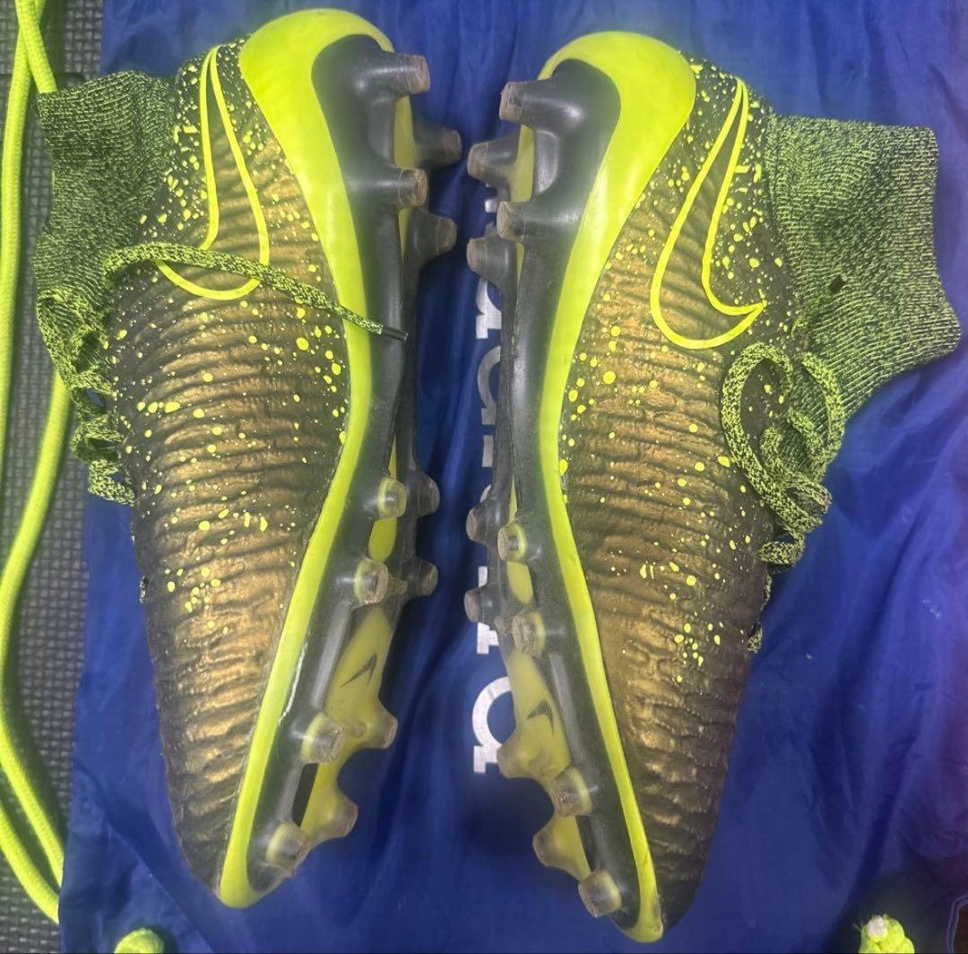 【激レア】　Nike マジスタ　サッカースパイク　26cm FG