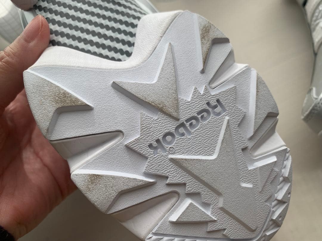 【稲葉さん着用モデル】Reebok インスタポンプフューリー シルバー