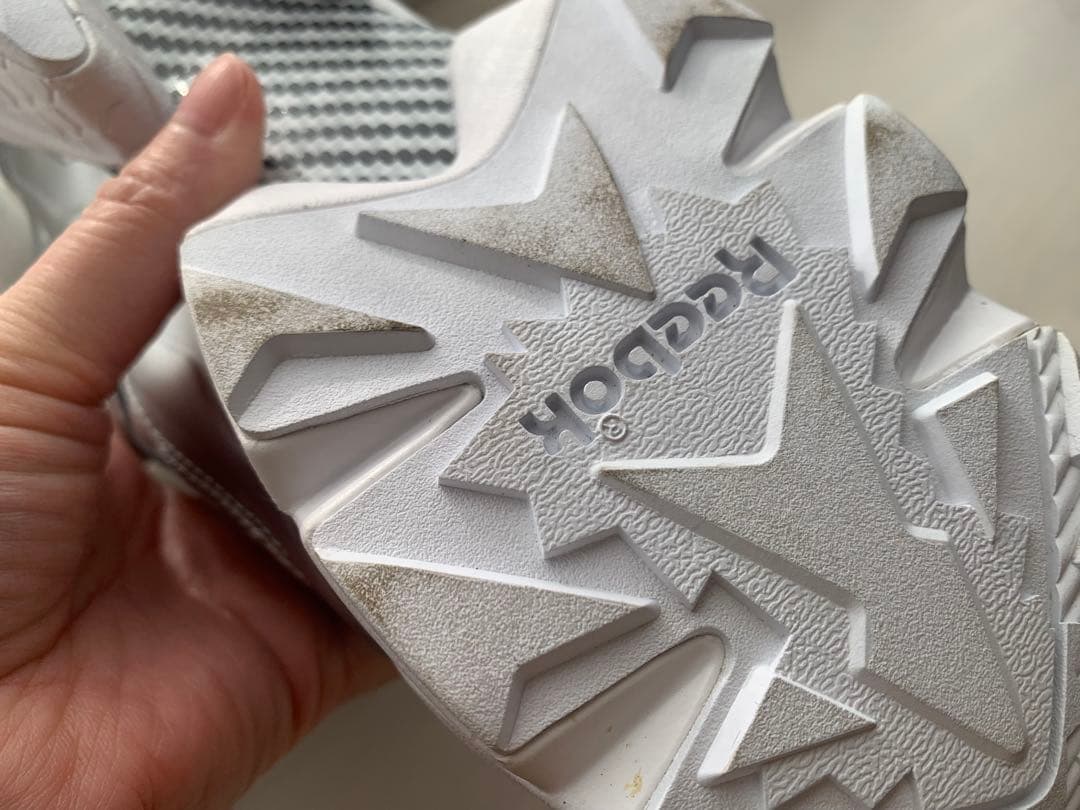 【稲葉さん着用モデル】Reebok インスタポンプフューリー シルバー