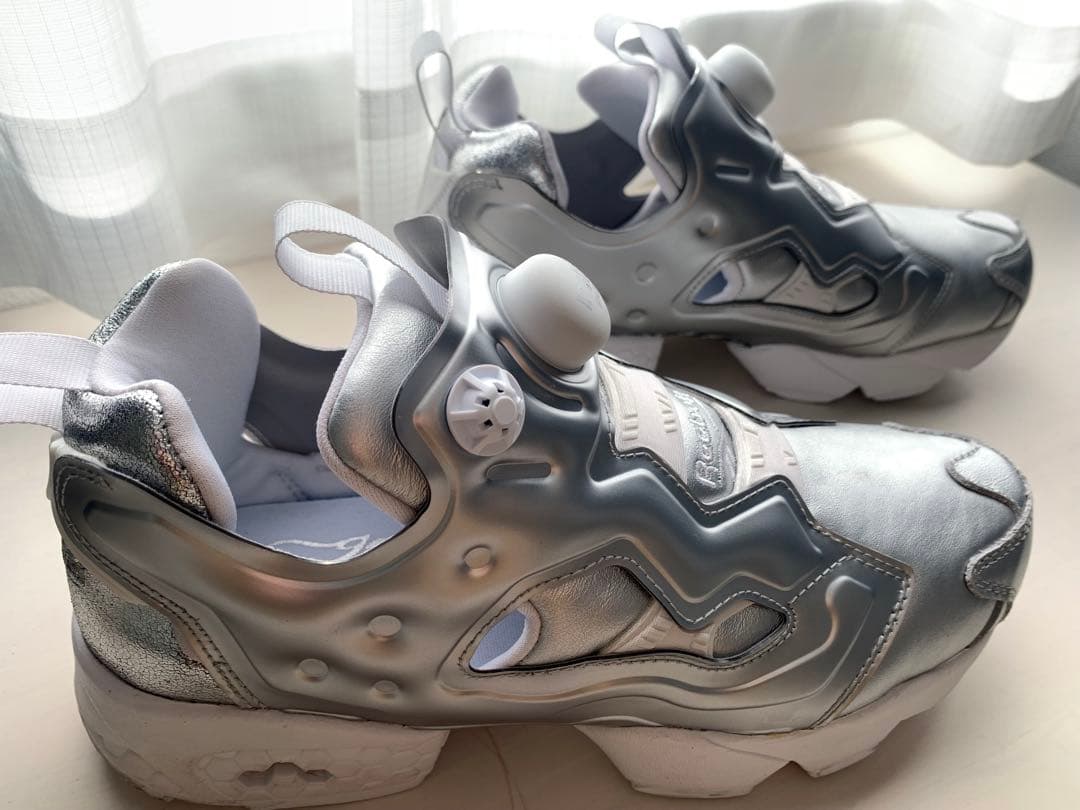 【稲葉さん着用モデル】Reebok インスタポンプフューリー シルバー