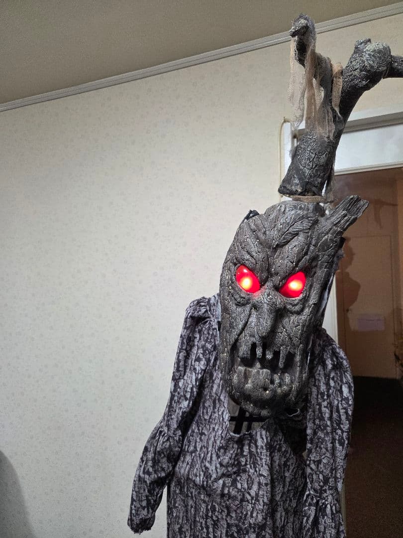 ★目が光る動く喋る★ベルモール カリヨンプラザ等 お化け屋敷 ハロウィン 木人