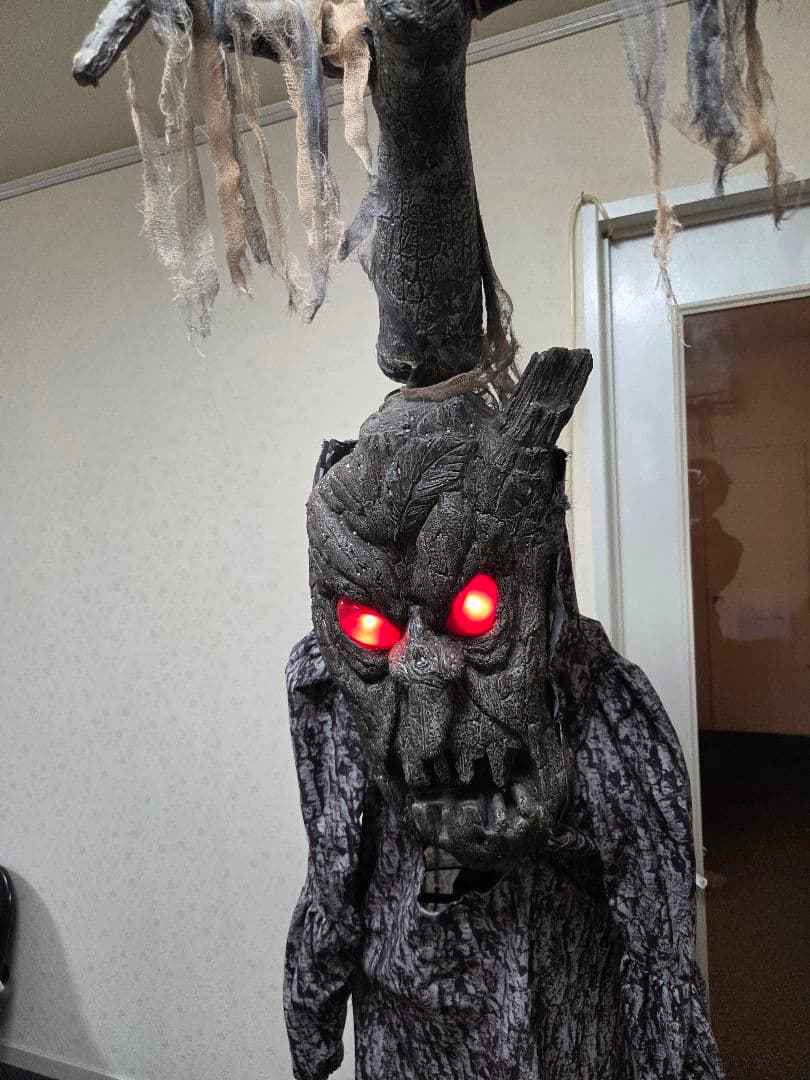 ★目が光る動く喋る★ベルモール カリヨンプラザ等 お化け屋敷 ハロウィン 木人