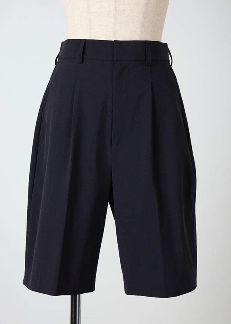 東原亜希 FORME 撥水ショートパンツ ブラック サイズ0