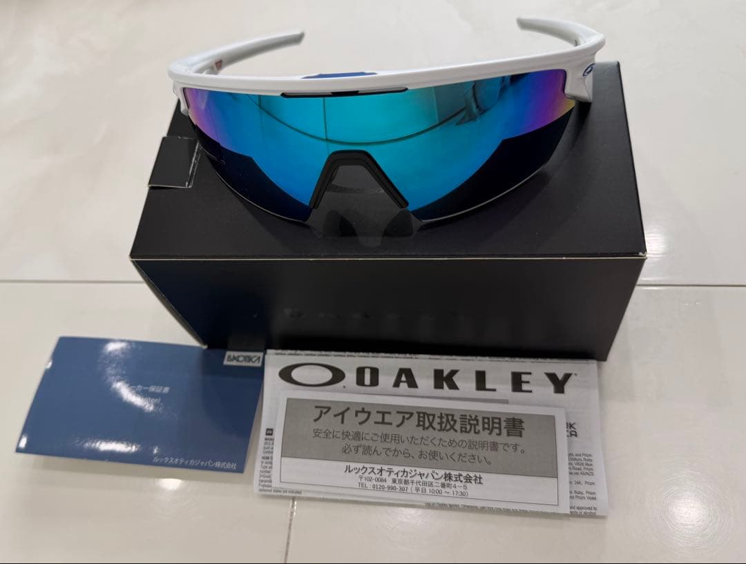 オークリーSPHAERA(スフィエラ)偏向レンズ プリズムサファイア940302