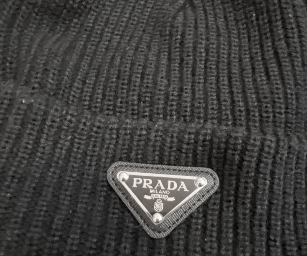 【急ぎ値下げ可】PRADA ビーニー