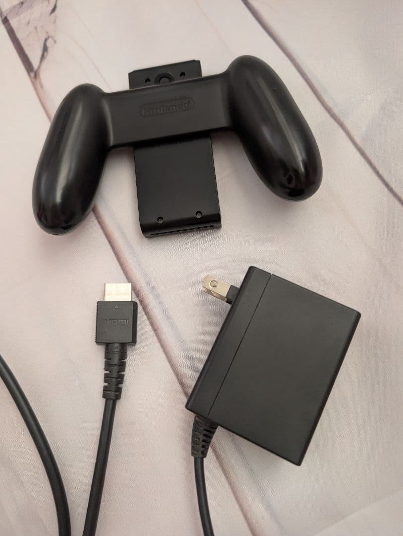 Nintendo Switch 本体 箱付き 保護シート、あつ森シール貼付済み