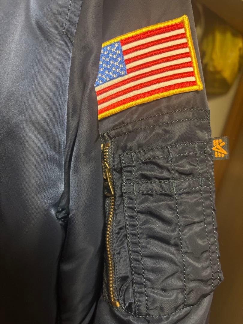 と*り様 く*り様 Alpha Industries NASA MA-1 YL